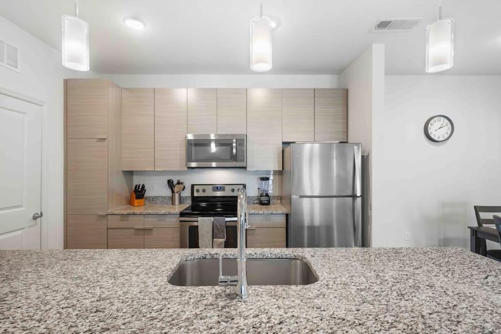 Lavish 2Br Apartment In 坦帕 外观 照片
